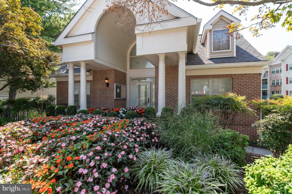 FALLS GABLE - Residential