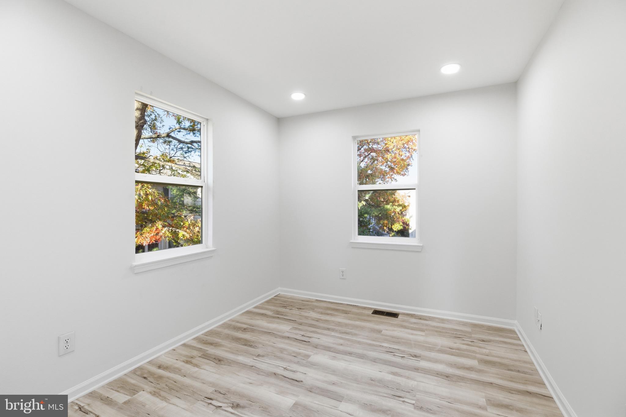 WINDING BROOK - Residential