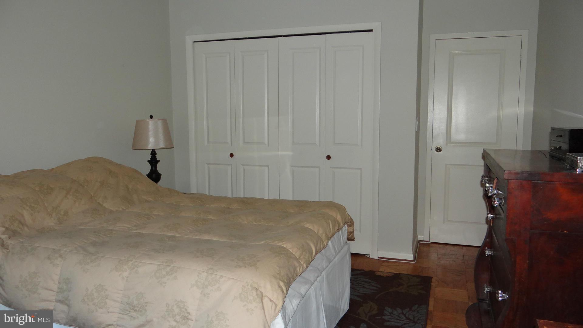 HAMLET HOUSE - Residential Lease