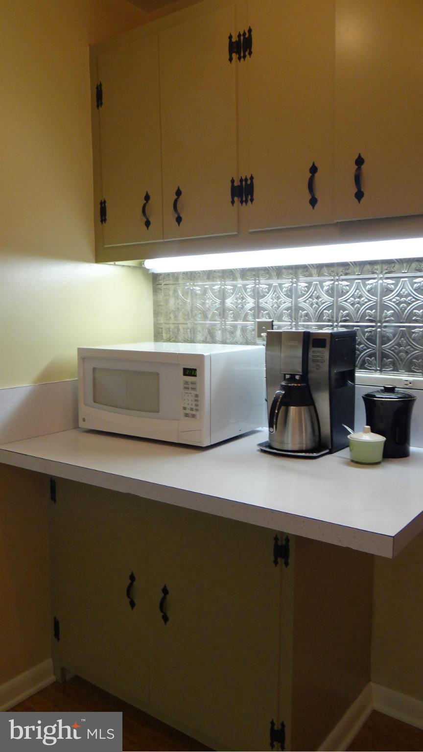 HAMLET HOUSE - Residential Lease