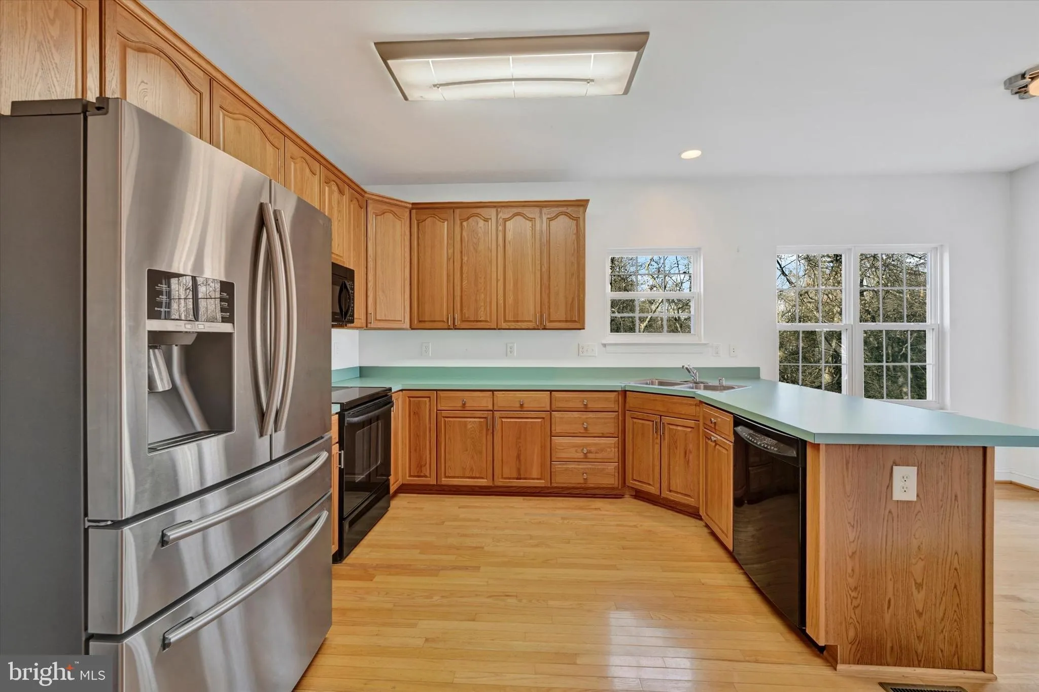 Pasadena, Maryland 21122, United States, 3 Bedrooms Bedrooms, ,3 BathroomsBathrooms,Residential,Pending,32045