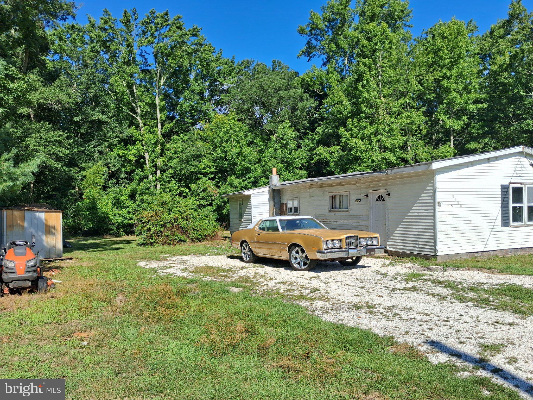 1701 NORTH AVE