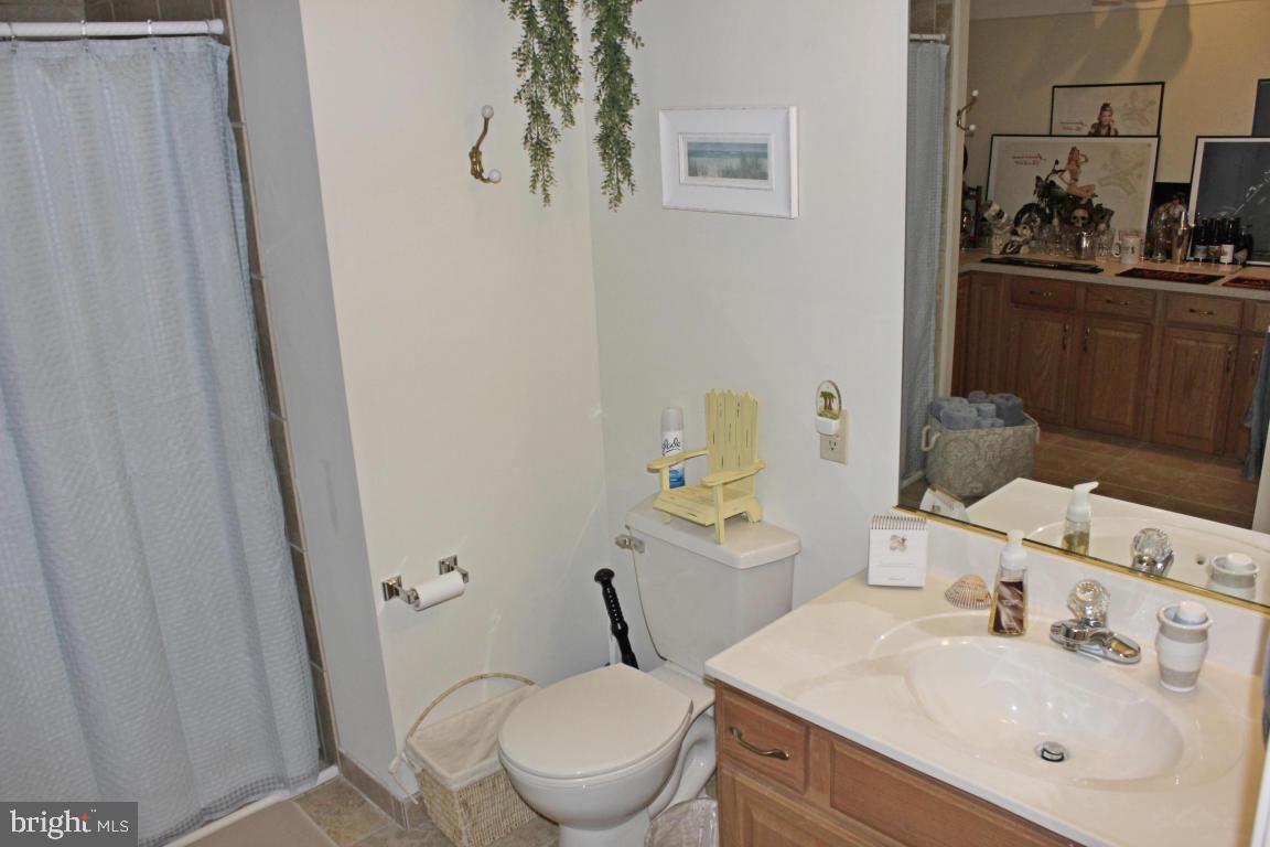 SUTHERLAND AT WOODS EDGE - Residential