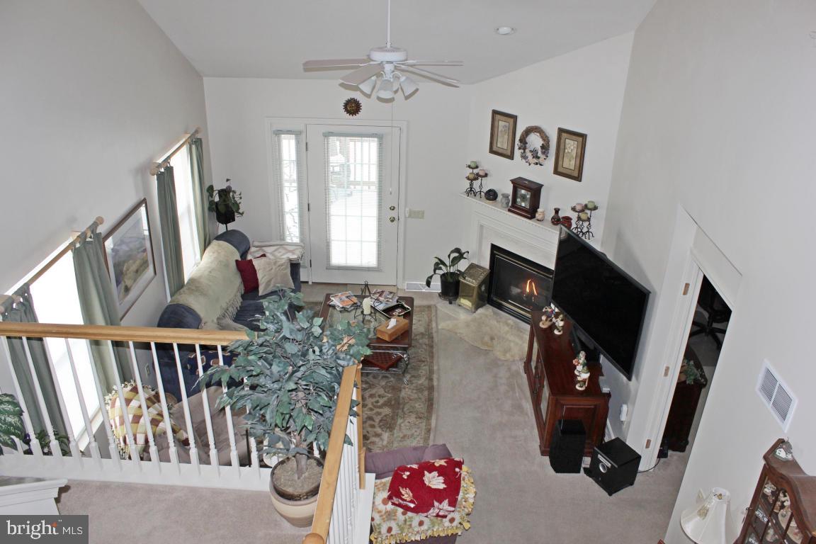 SUTHERLAND AT WOODS EDGE - Residential