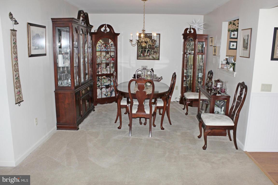 SUTHERLAND AT WOODS EDGE - Residential