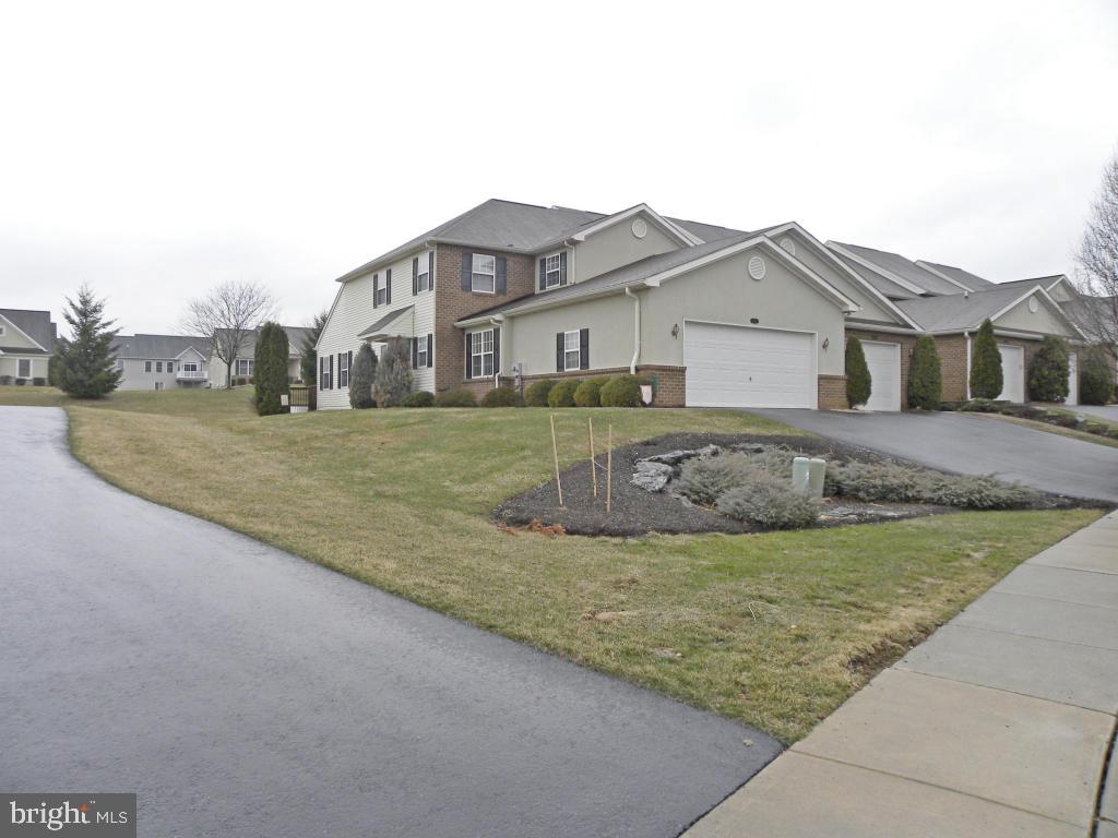 SUTHERLAND AT WOODS EDGE - Residential