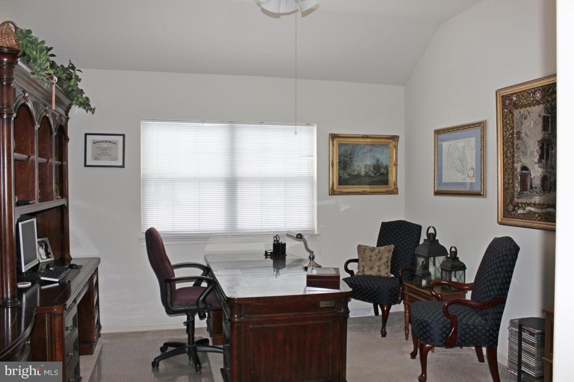 SUTHERLAND AT WOODS EDGE - Residential