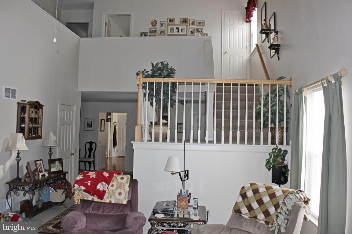 SUTHERLAND AT WOODS EDGE - Residential