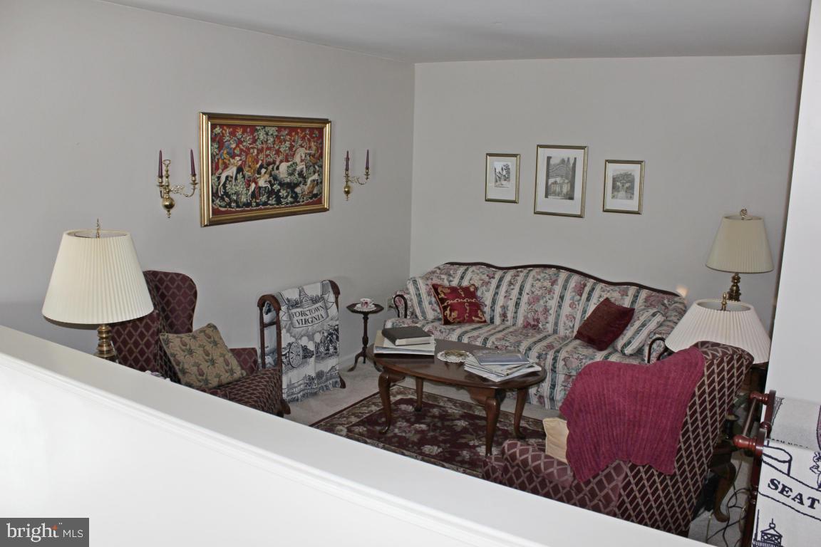 SUTHERLAND AT WOODS EDGE - Residential