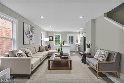 2411 SAVANNAH STREET SE WASHINGTON DC 20020