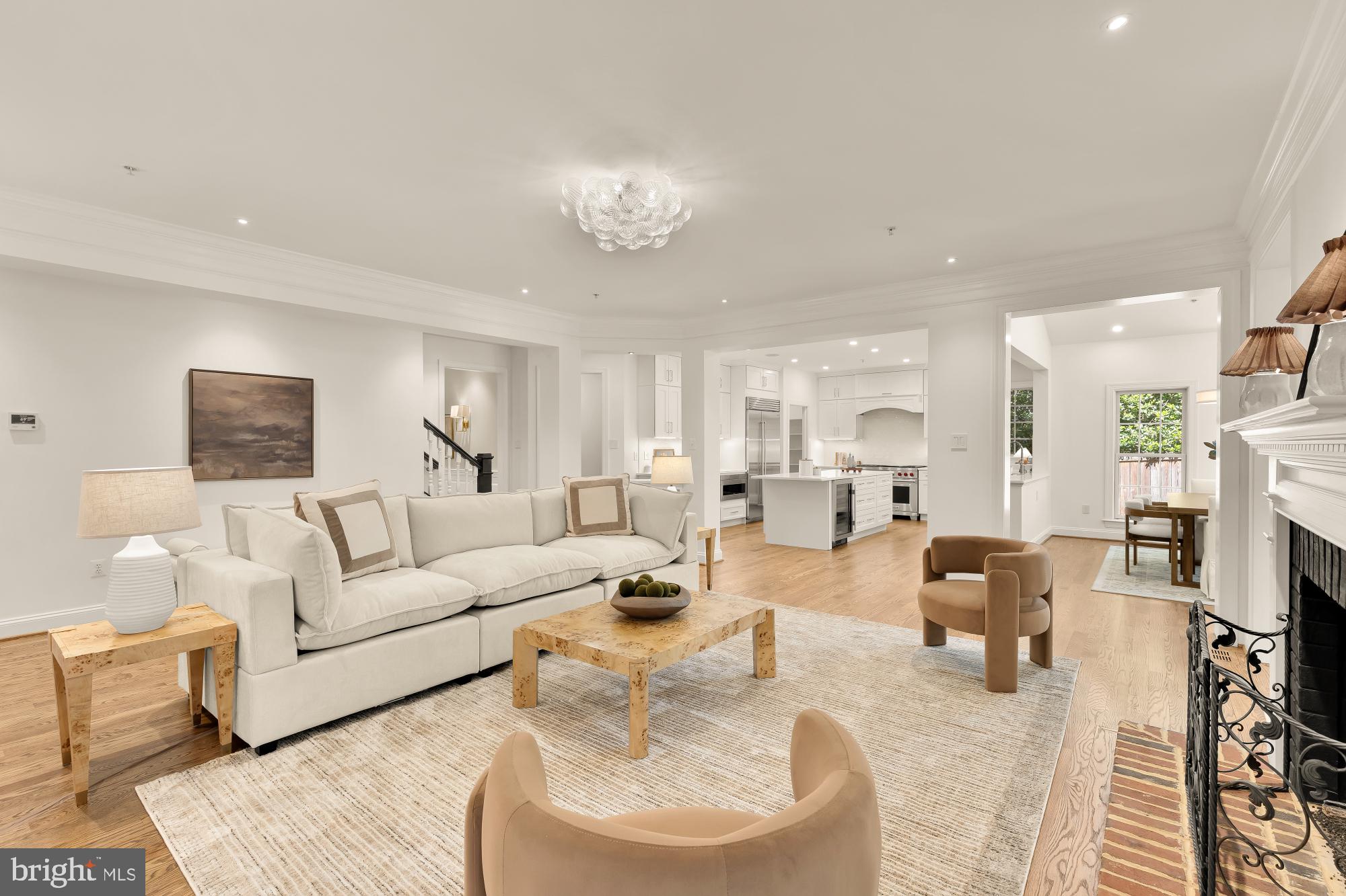 CHEVY CHASE - Residential