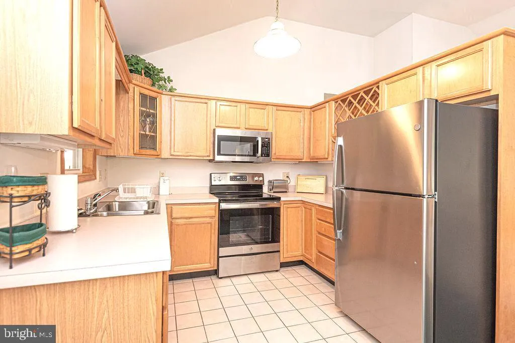 Ocean Pines, Maryland 21811, United States, 3 Bedrooms Bedrooms, ,2 BathroomsBathrooms,Residential,Contingent,132905