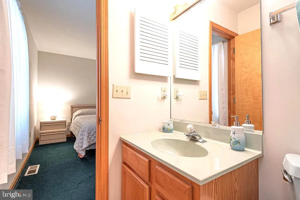 Ocean Pines, Maryland 21811, United States, 3 Bedrooms Bedrooms, ,2 BathroomsBathrooms,Residential,Contingent,132905