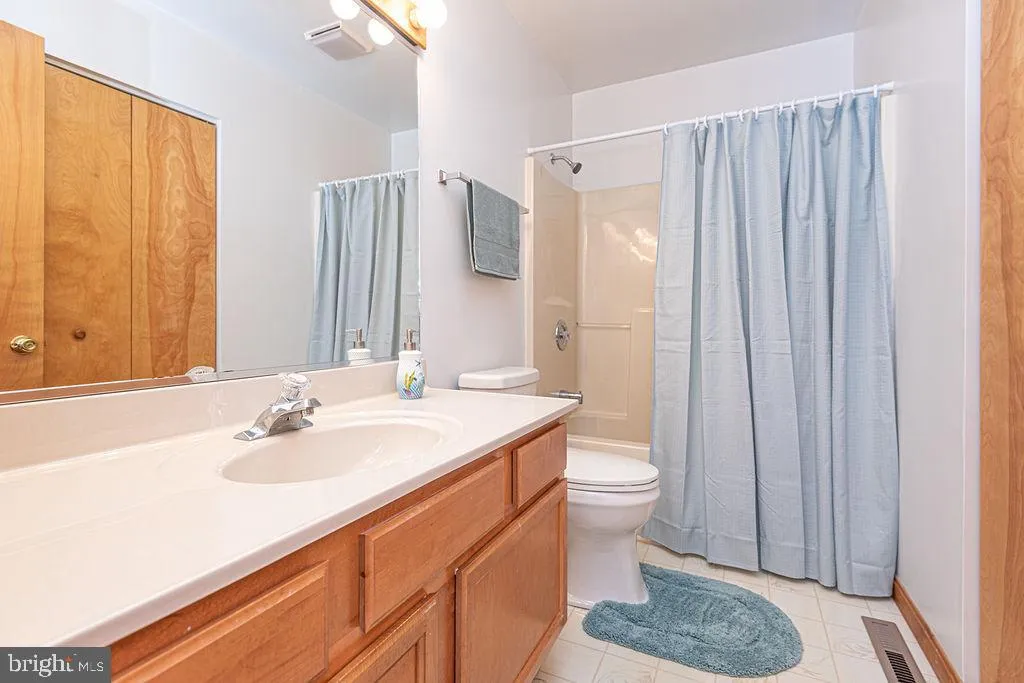 Ocean Pines, Maryland 21811, United States, 3 Bedrooms Bedrooms, ,2 BathroomsBathrooms,Residential,Contingent,132905