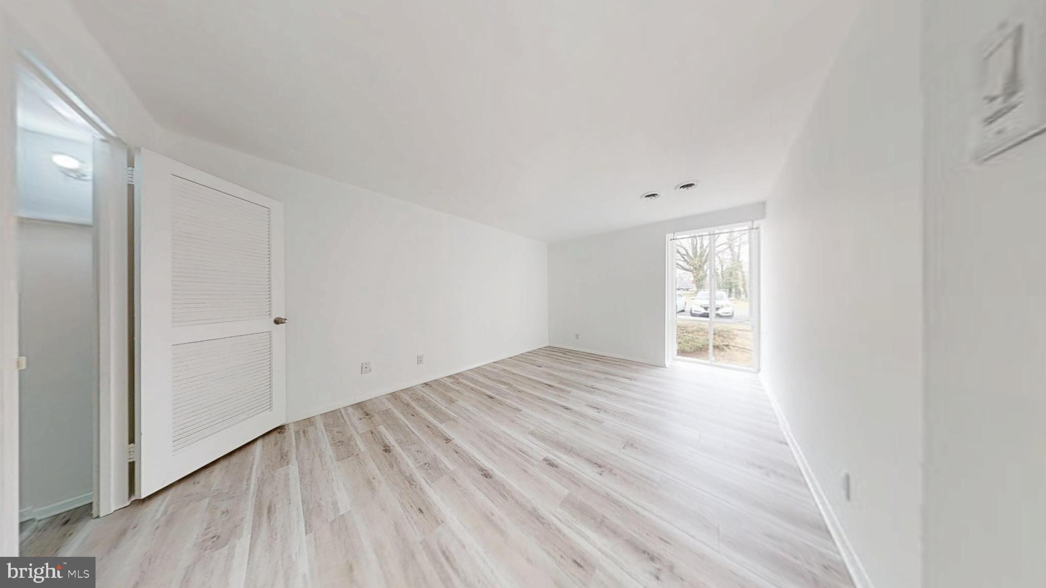 HUNTINGTON CLUB - Residential