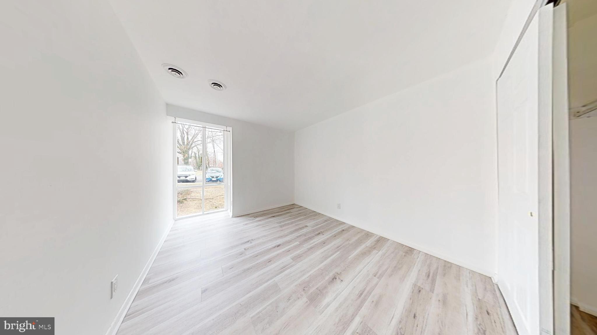 HUNTINGTON CLUB - Residential