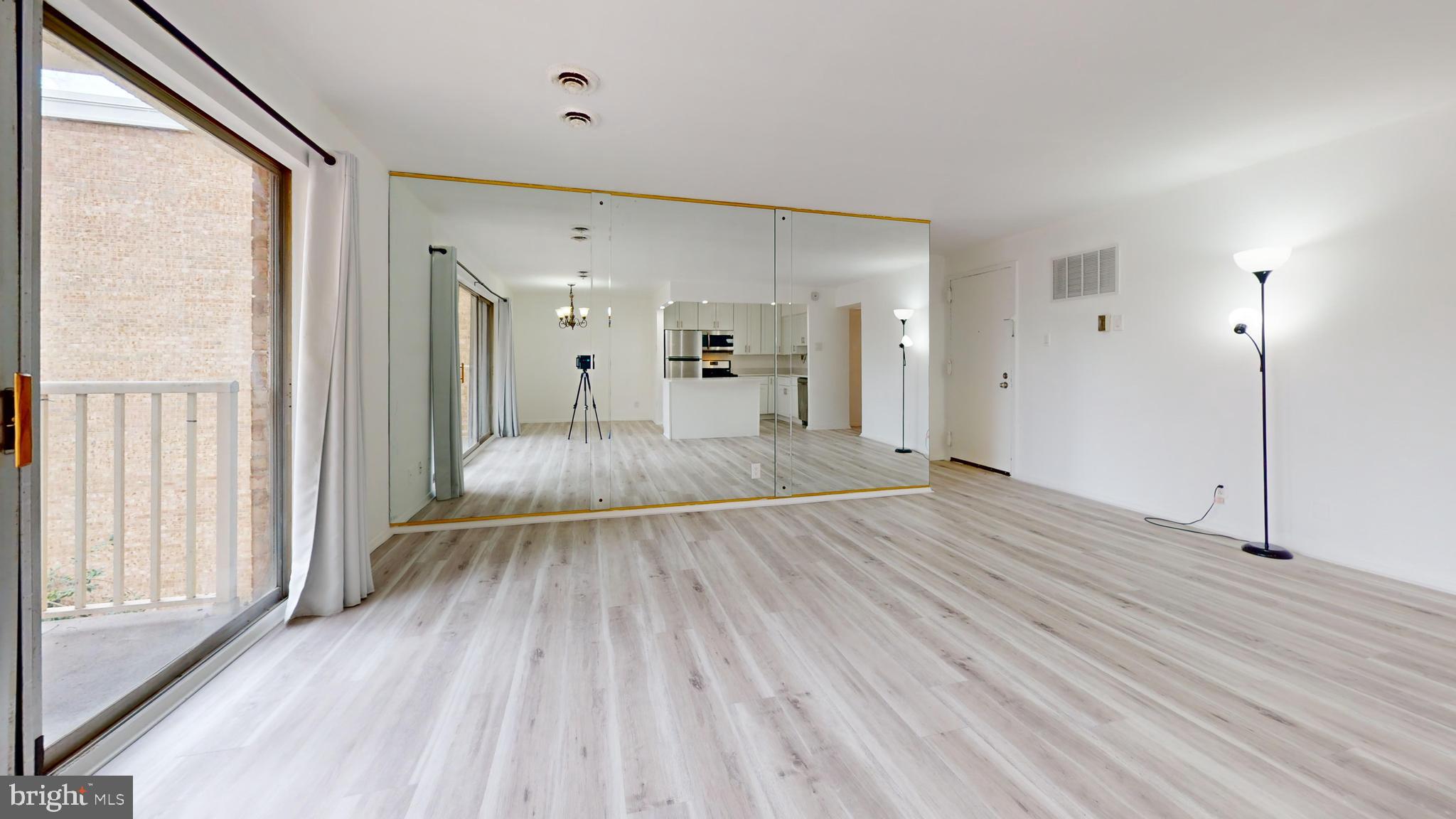 HUNTINGTON CLUB - Residential