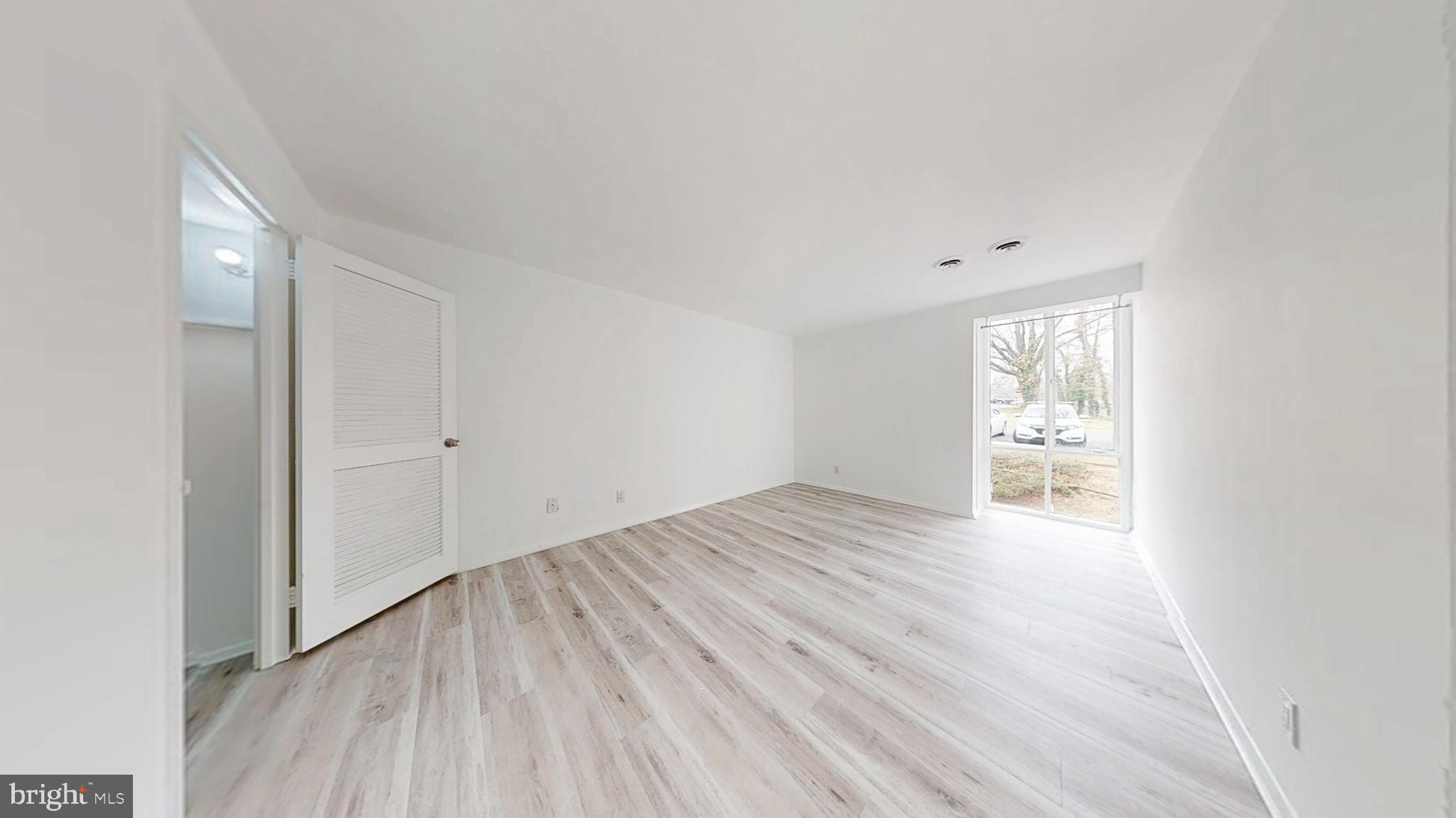 HUNTINGTON CLUB - Residential