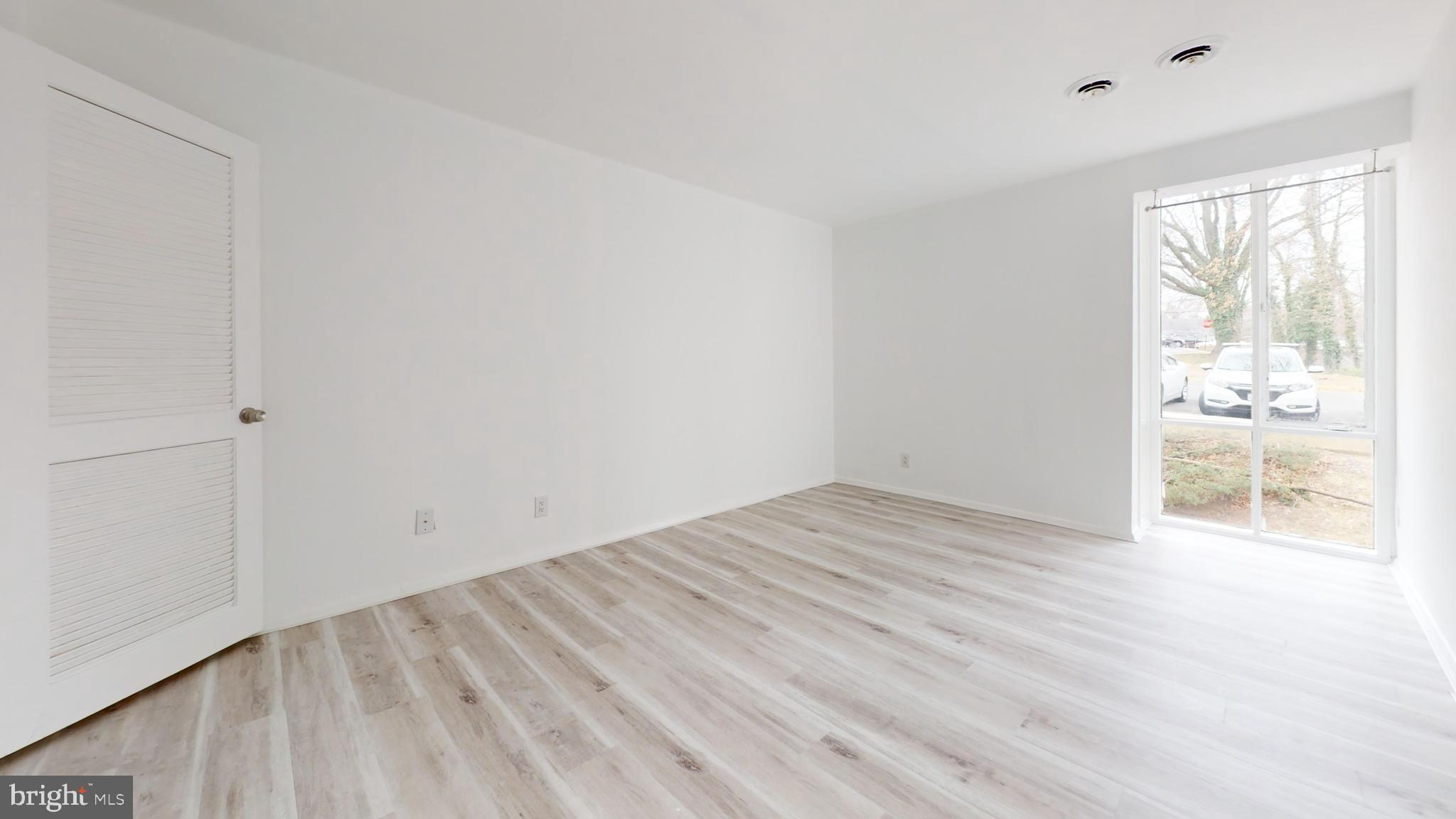 HUNTINGTON CLUB - Residential