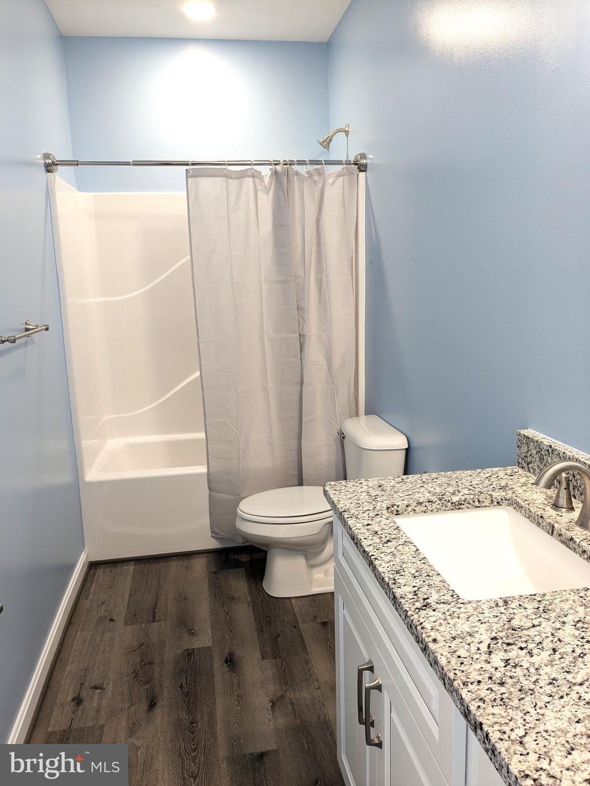 GOLDEN BEACH - Residential Lease