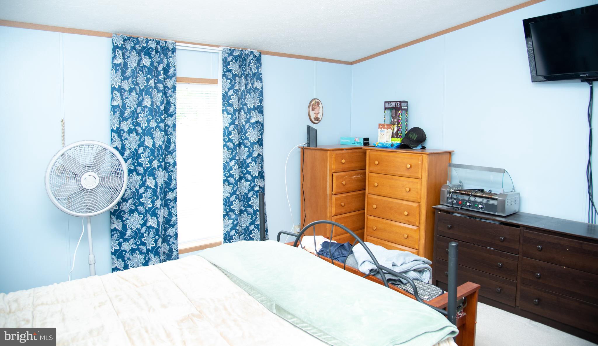 EAGLE VIEW MOBILE HOME PK - Residential