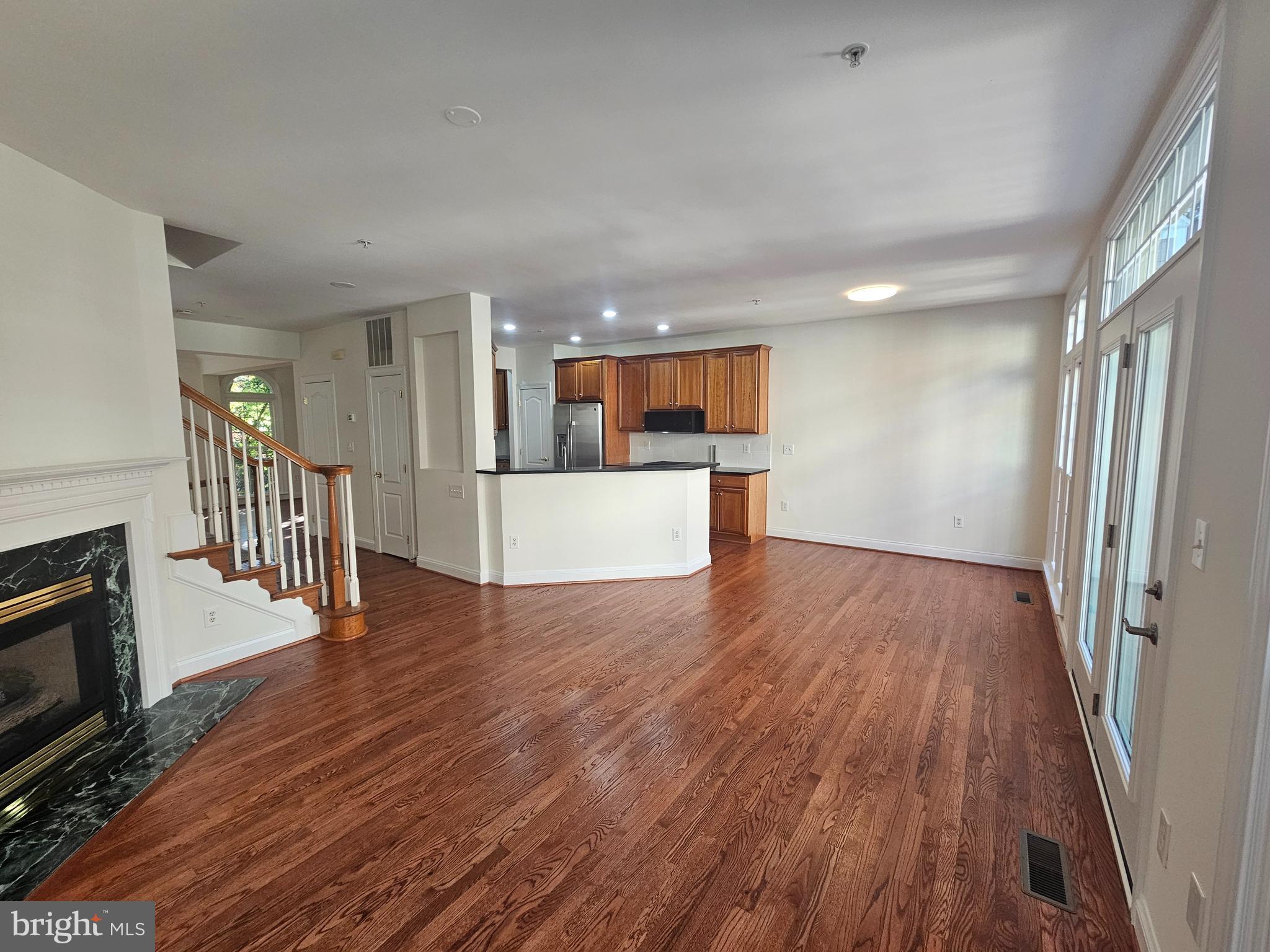 MCLEAN RIDGE - Residential