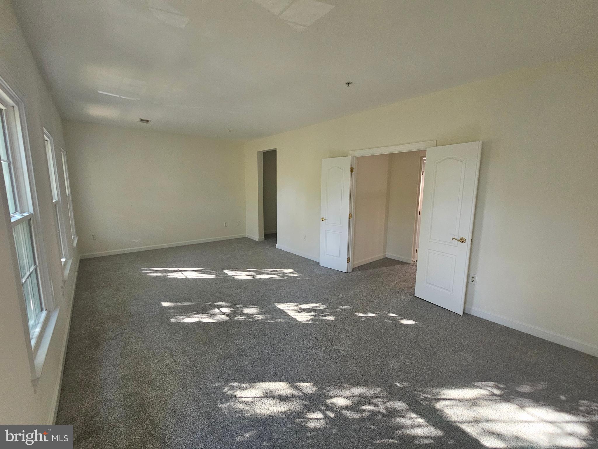 MCLEAN RIDGE - Residential