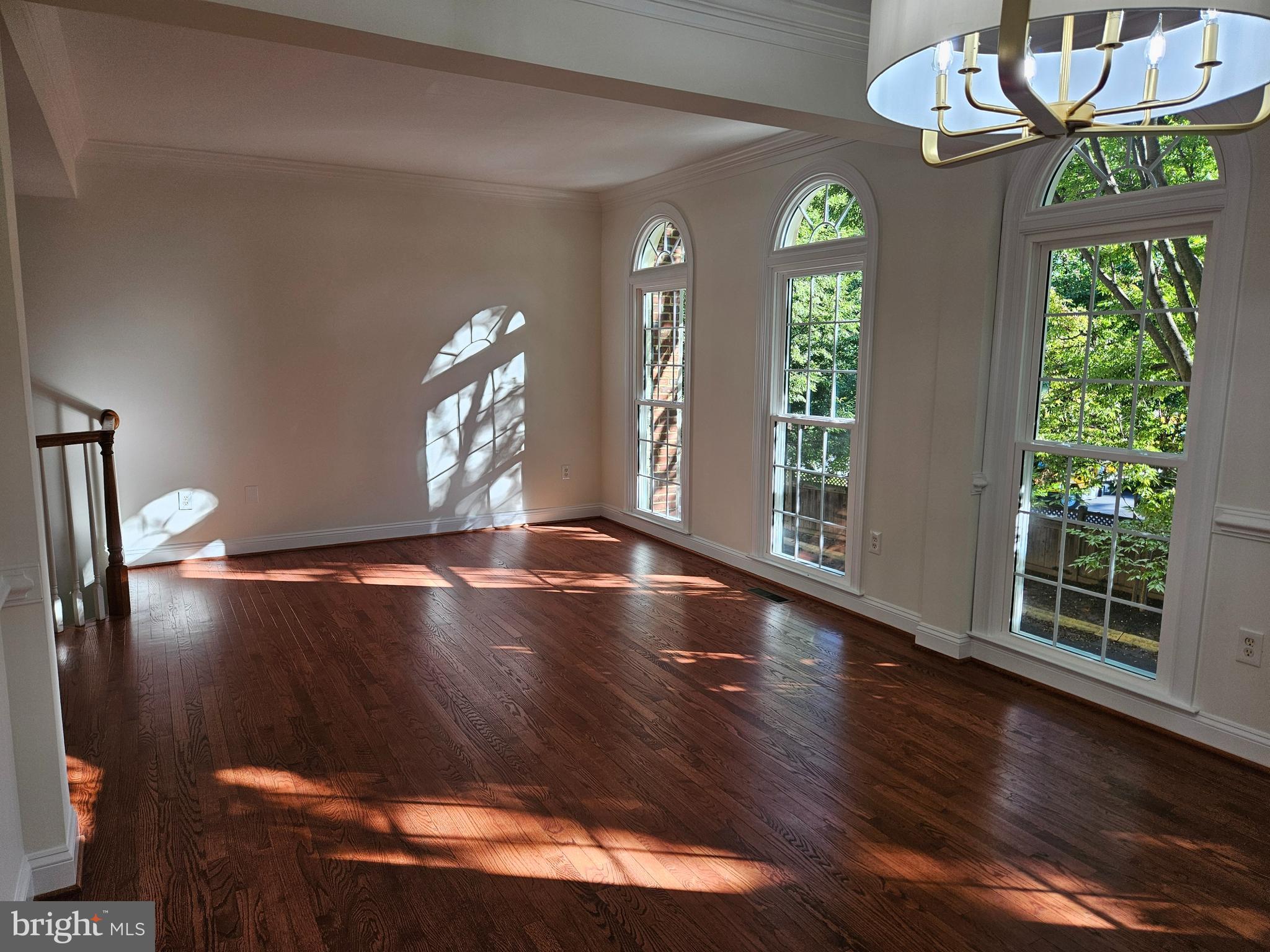 MCLEAN RIDGE - Residential