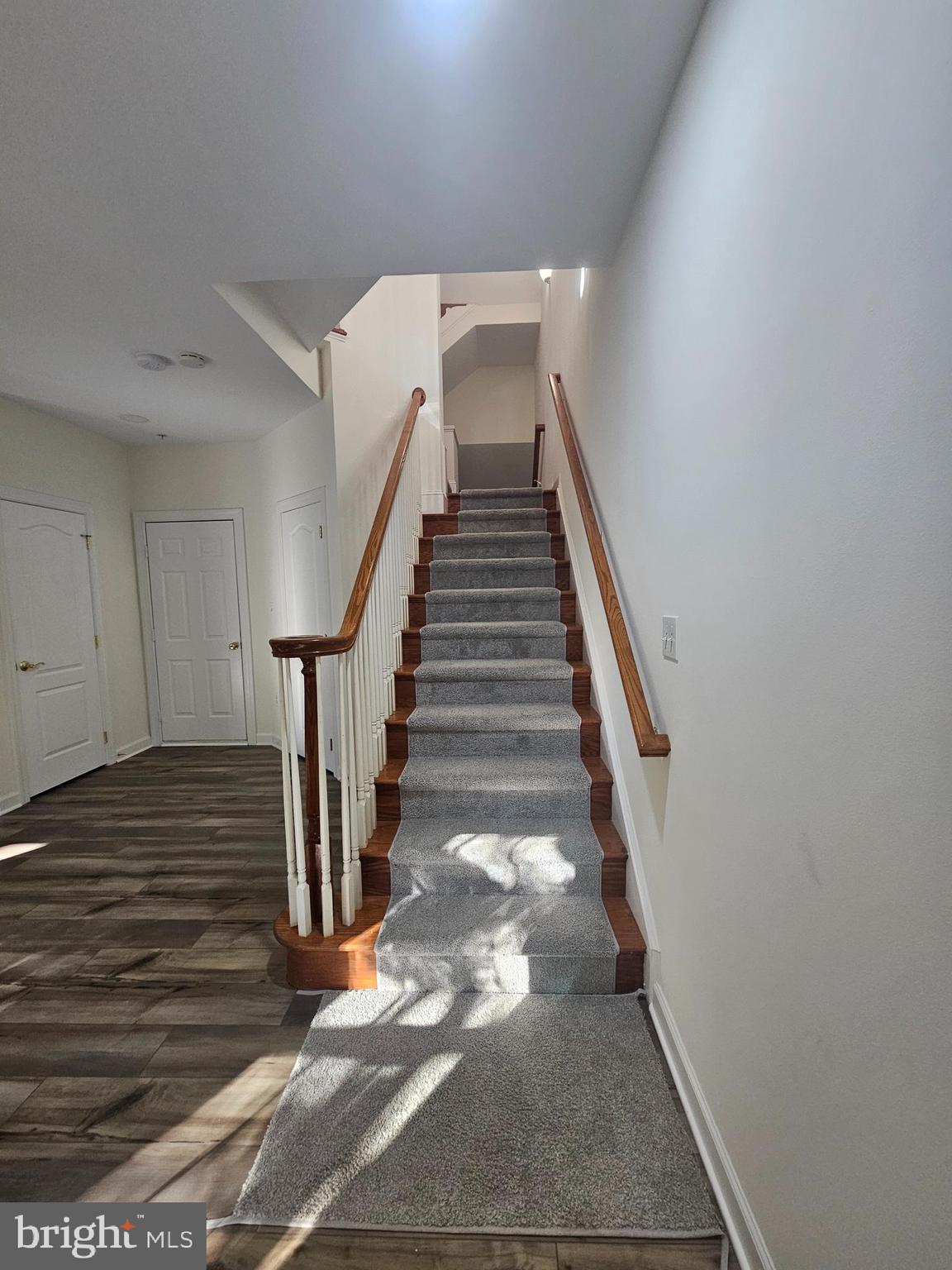 MCLEAN RIDGE - Residential