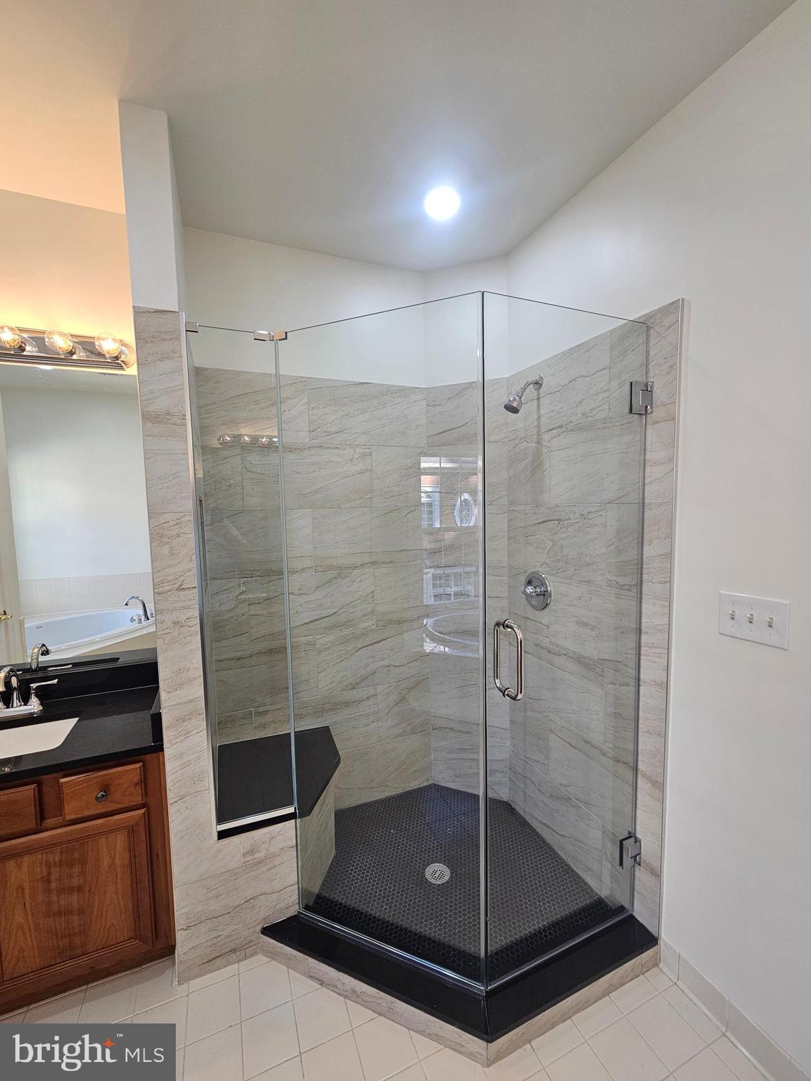 MCLEAN RIDGE - Residential