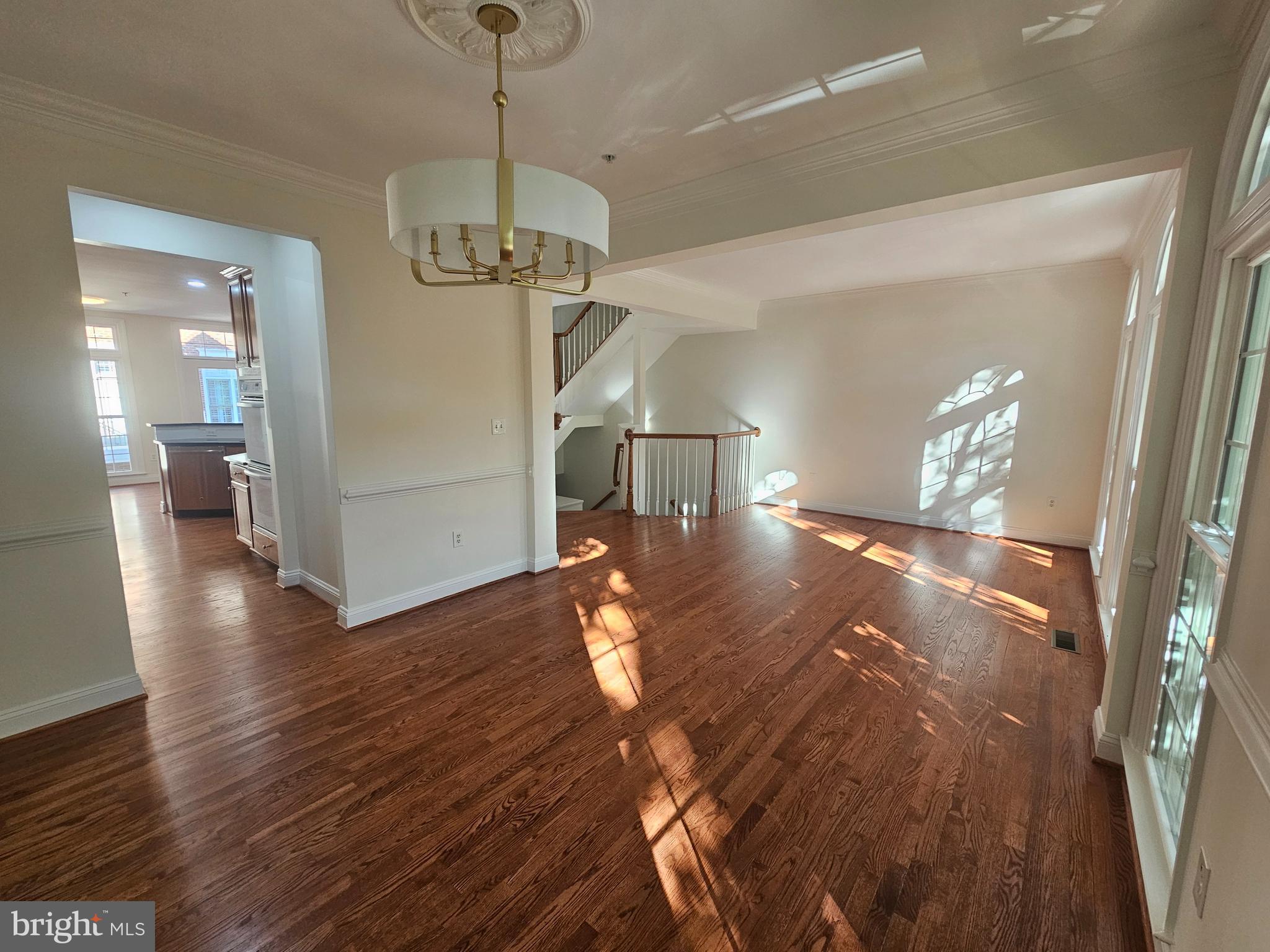 MCLEAN RIDGE - Residential