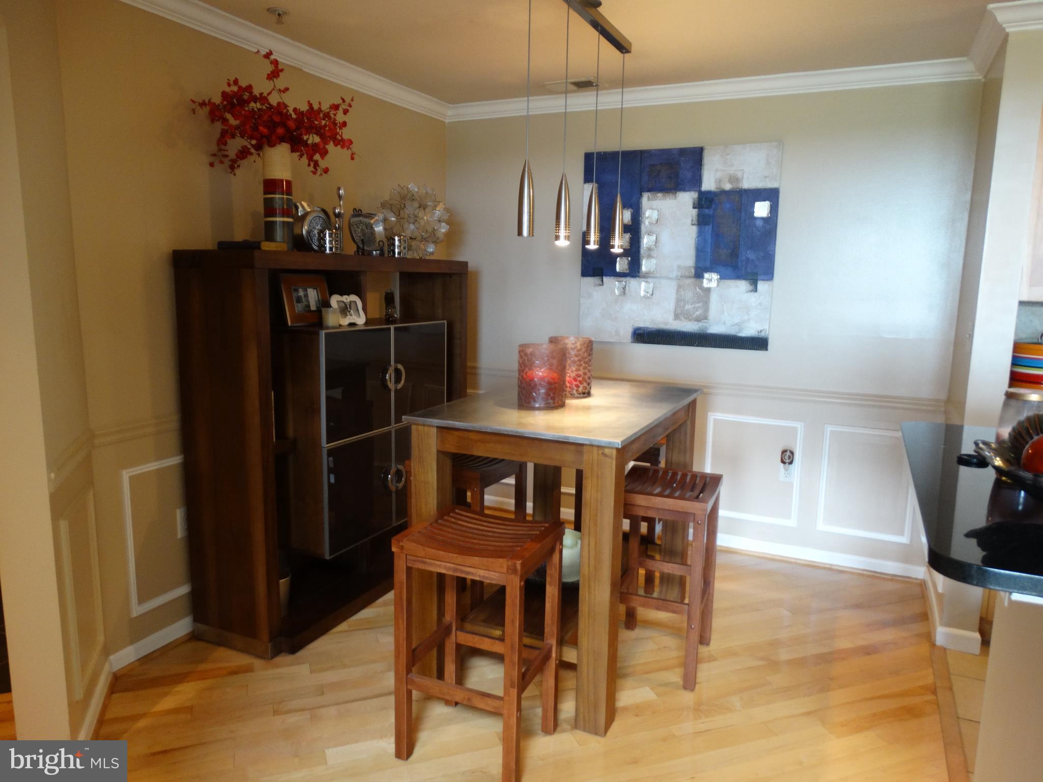 STRATFORD CLUB - Residential Lease