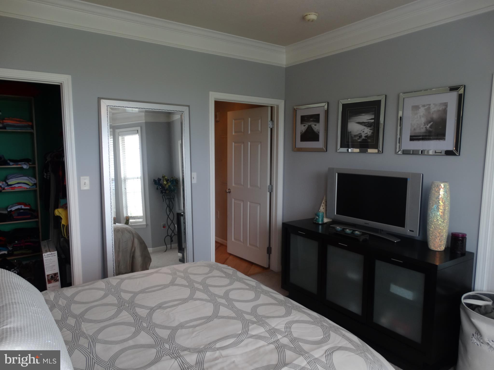 STRATFORD CLUB - Residential Lease