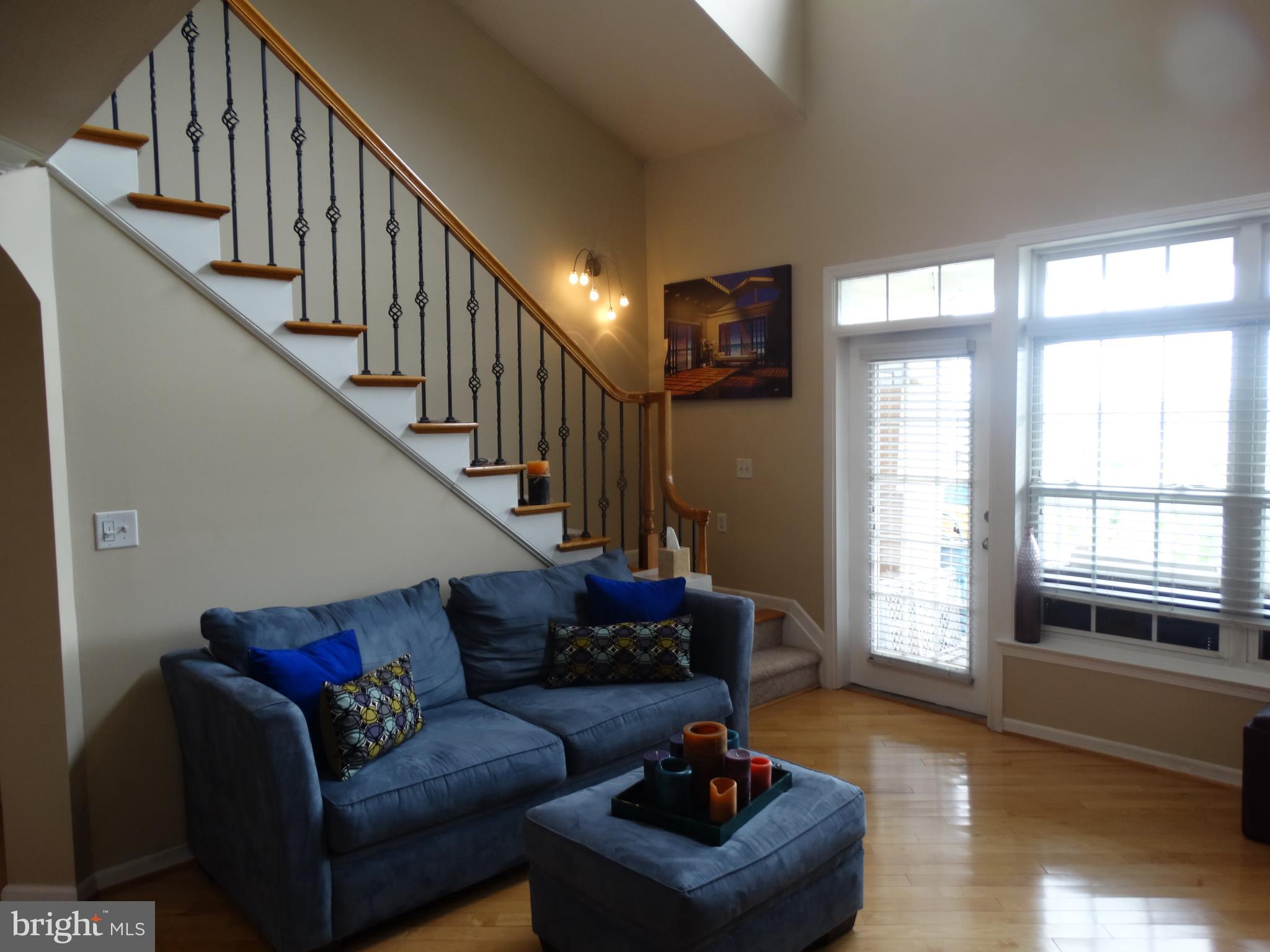 STRATFORD CLUB - Residential Lease