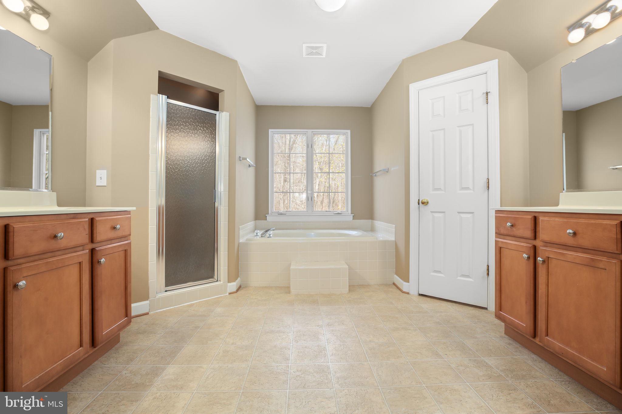 HILLS AT SNOWDEN - Residential