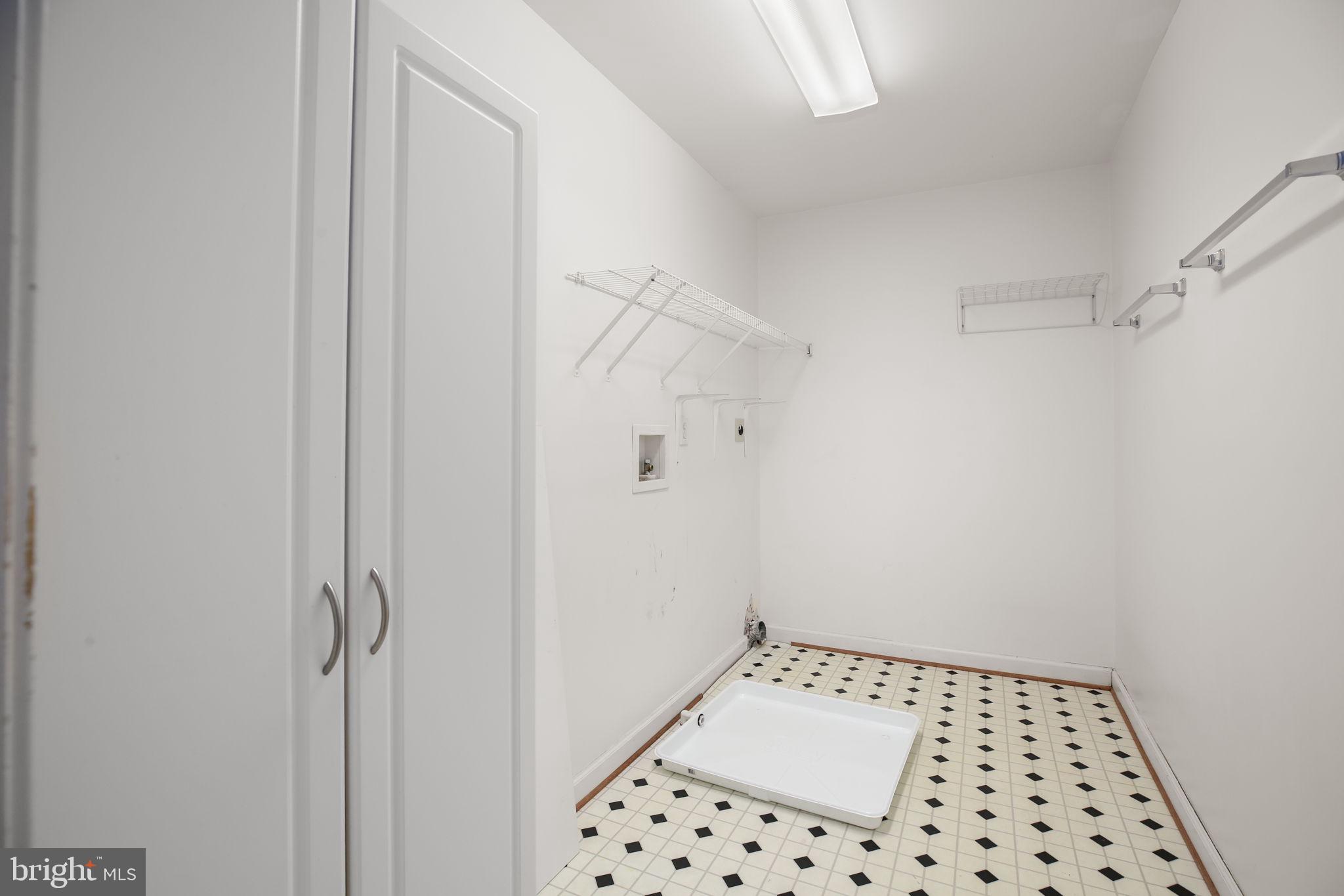 HILLS AT SNOWDEN - Residential