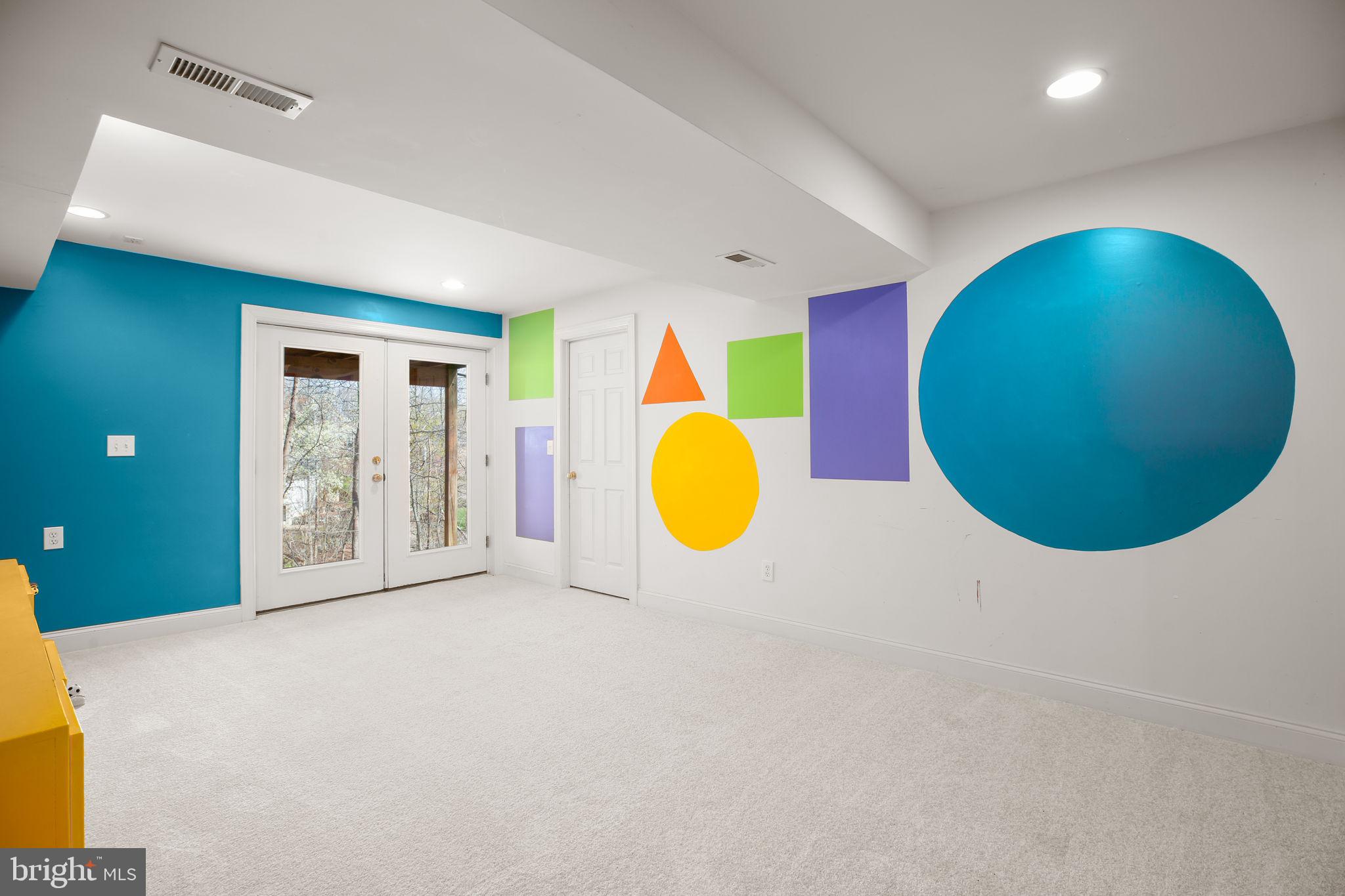 HILLS AT SNOWDEN - Residential