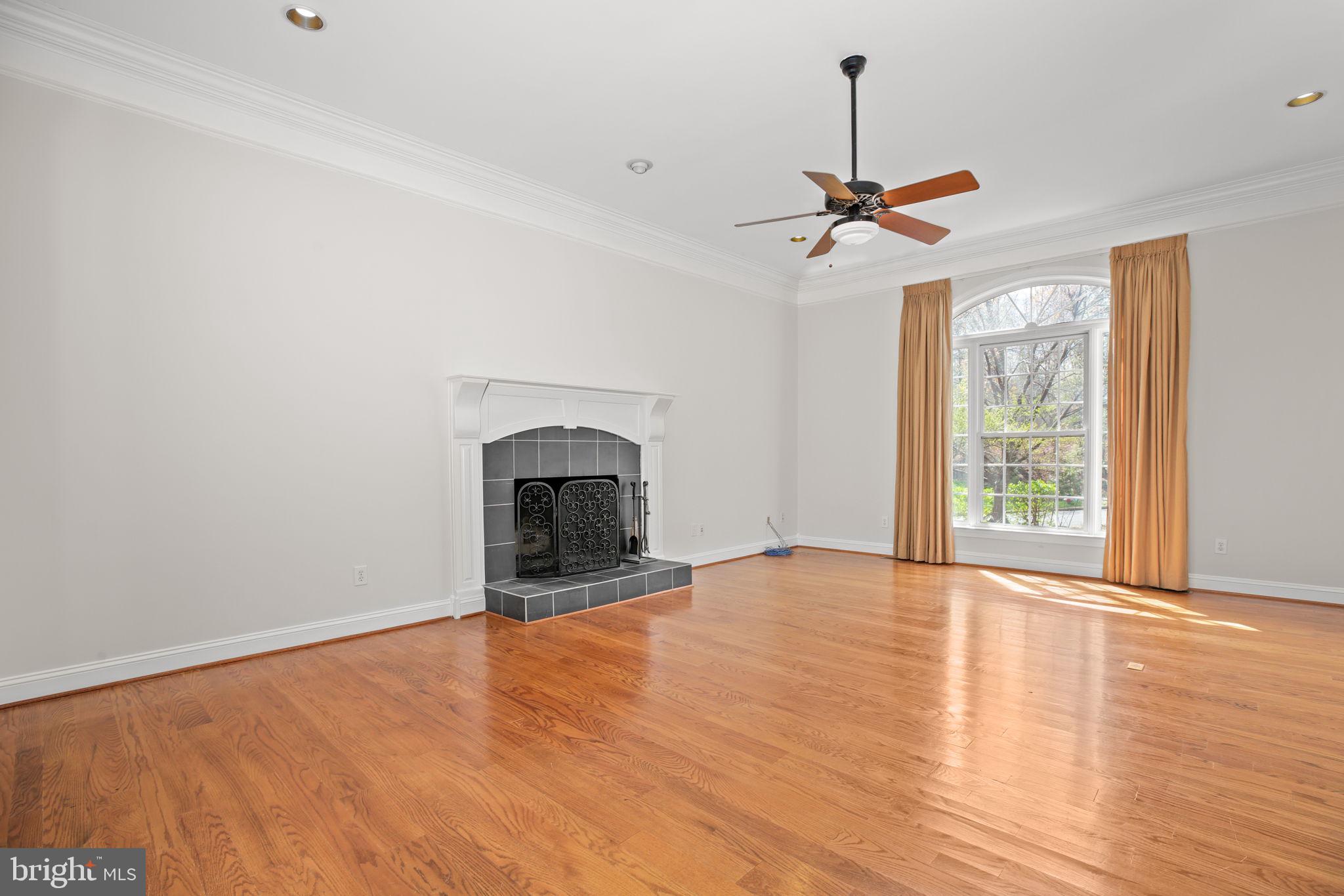 HILLS AT SNOWDEN - Residential