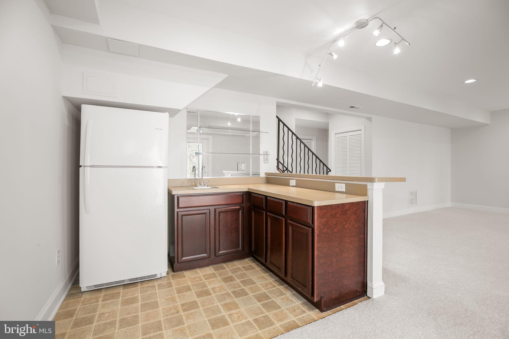 HILLS AT SNOWDEN - Residential