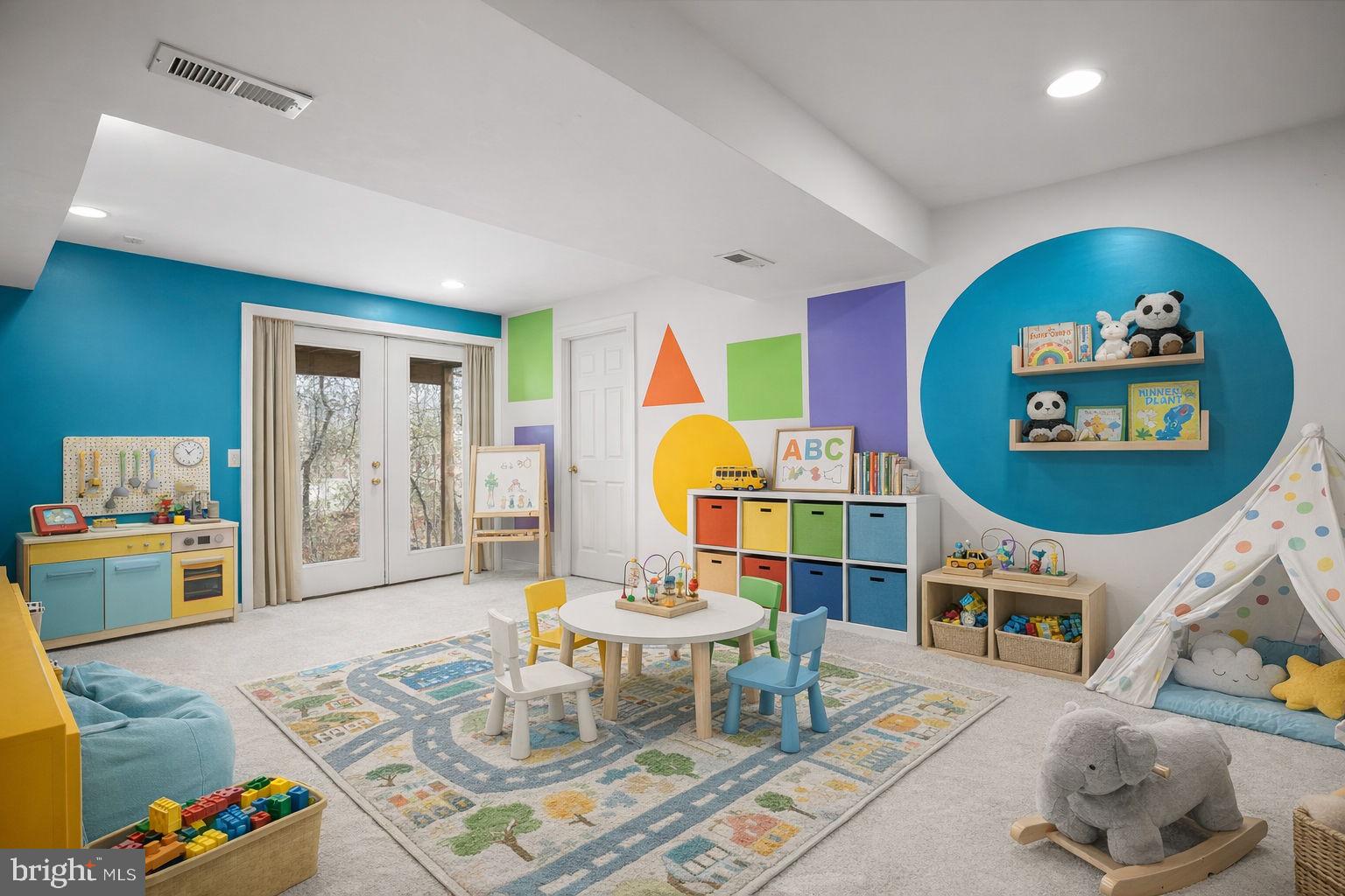 HILLS AT SNOWDEN - Residential