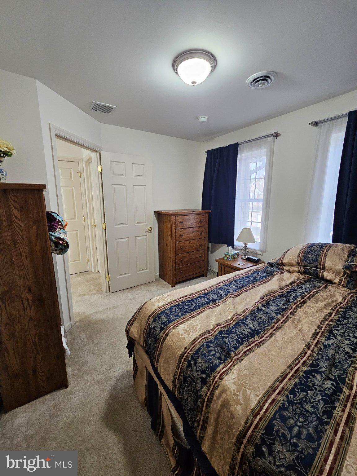 INDEPENDENCE PLACE - Residential