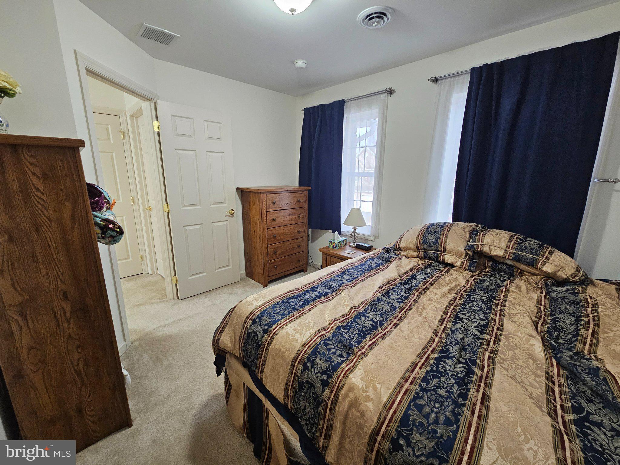 INDEPENDENCE PLACE - Residential