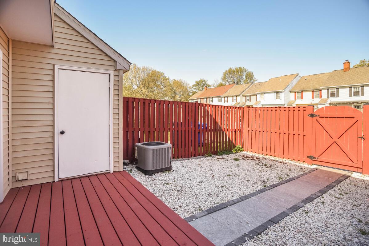 WESTLAKE VILLAGE - Residential