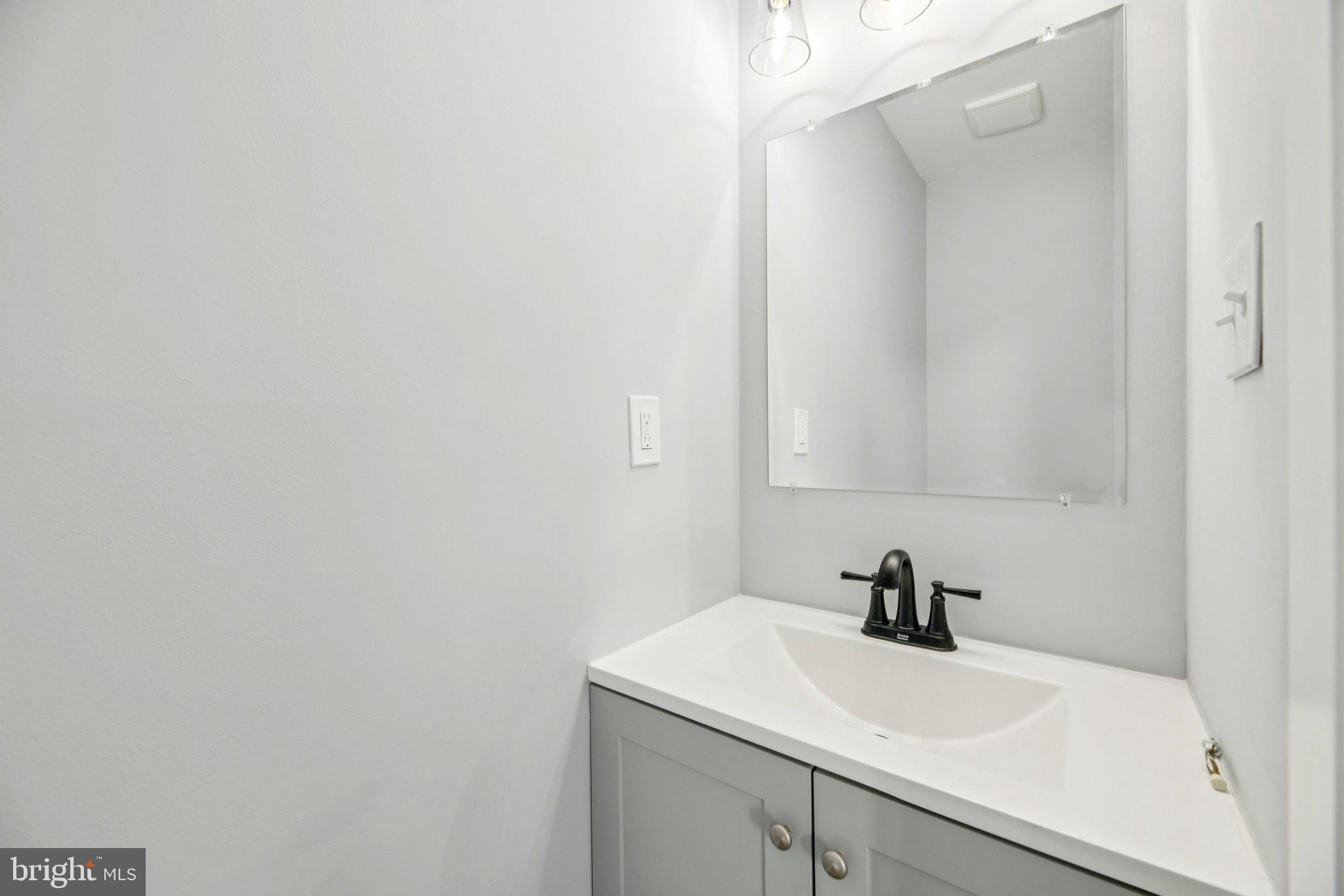 WESTLAKE VILLAGE - Residential