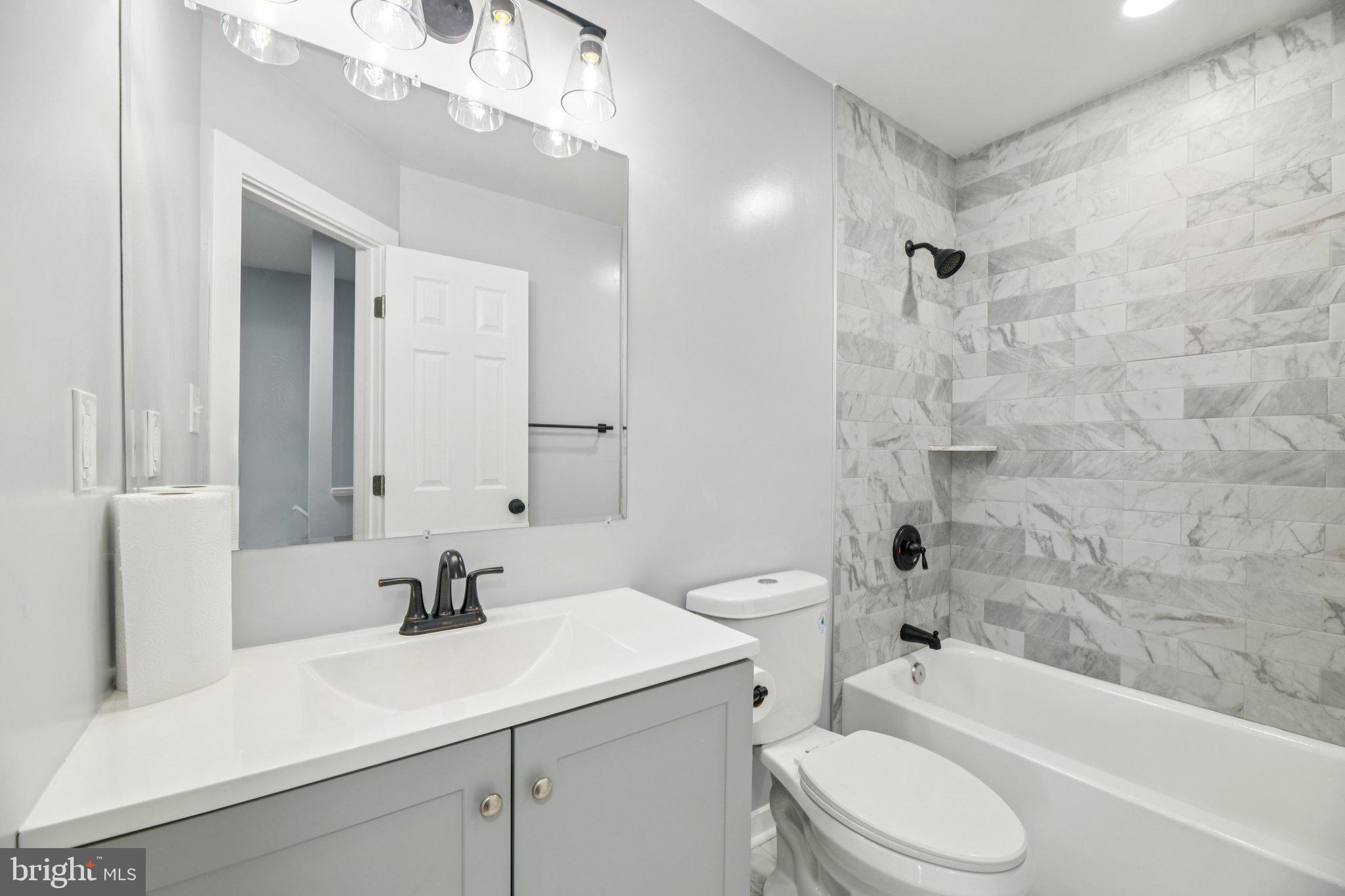 WESTLAKE VILLAGE - Residential