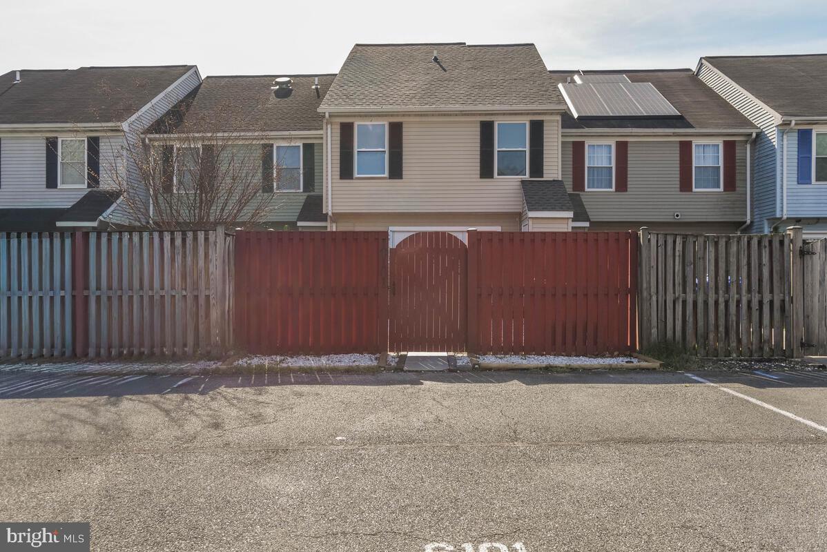 WESTLAKE VILLAGE - Residential