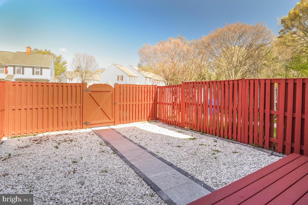 WESTLAKE VILLAGE - Residential