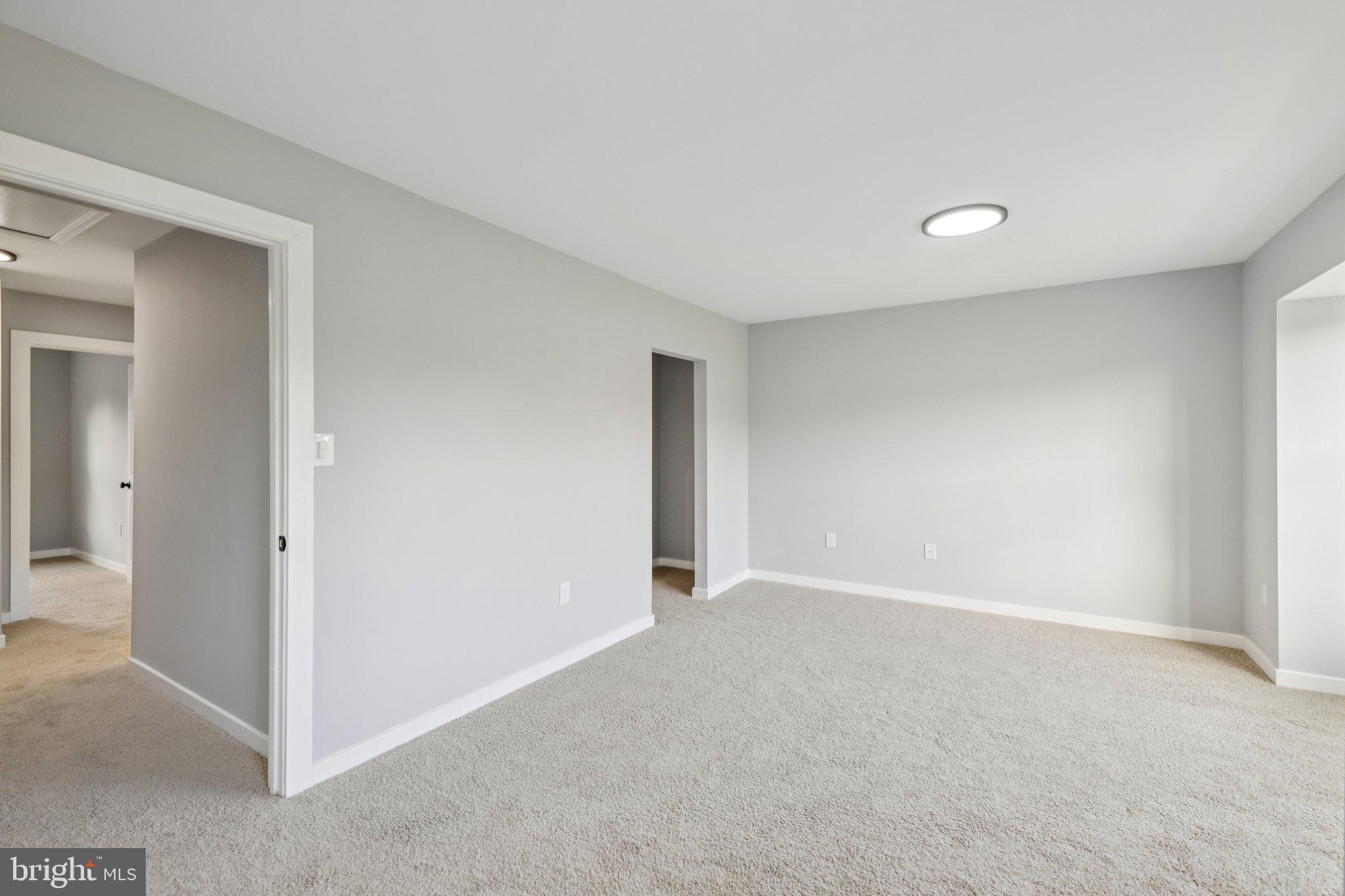 WESTLAKE VILLAGE - Residential