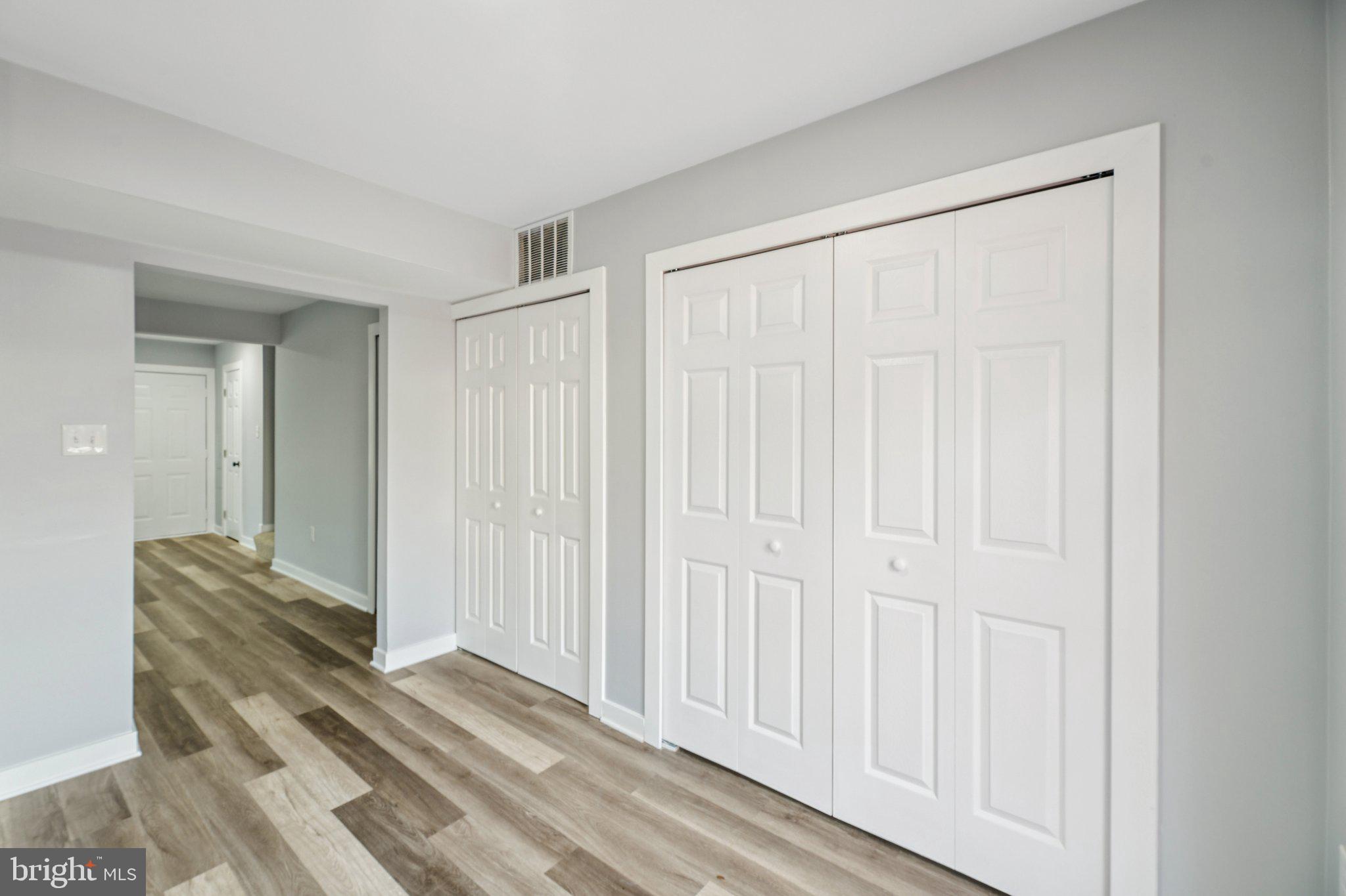 WESTLAKE VILLAGE - Residential