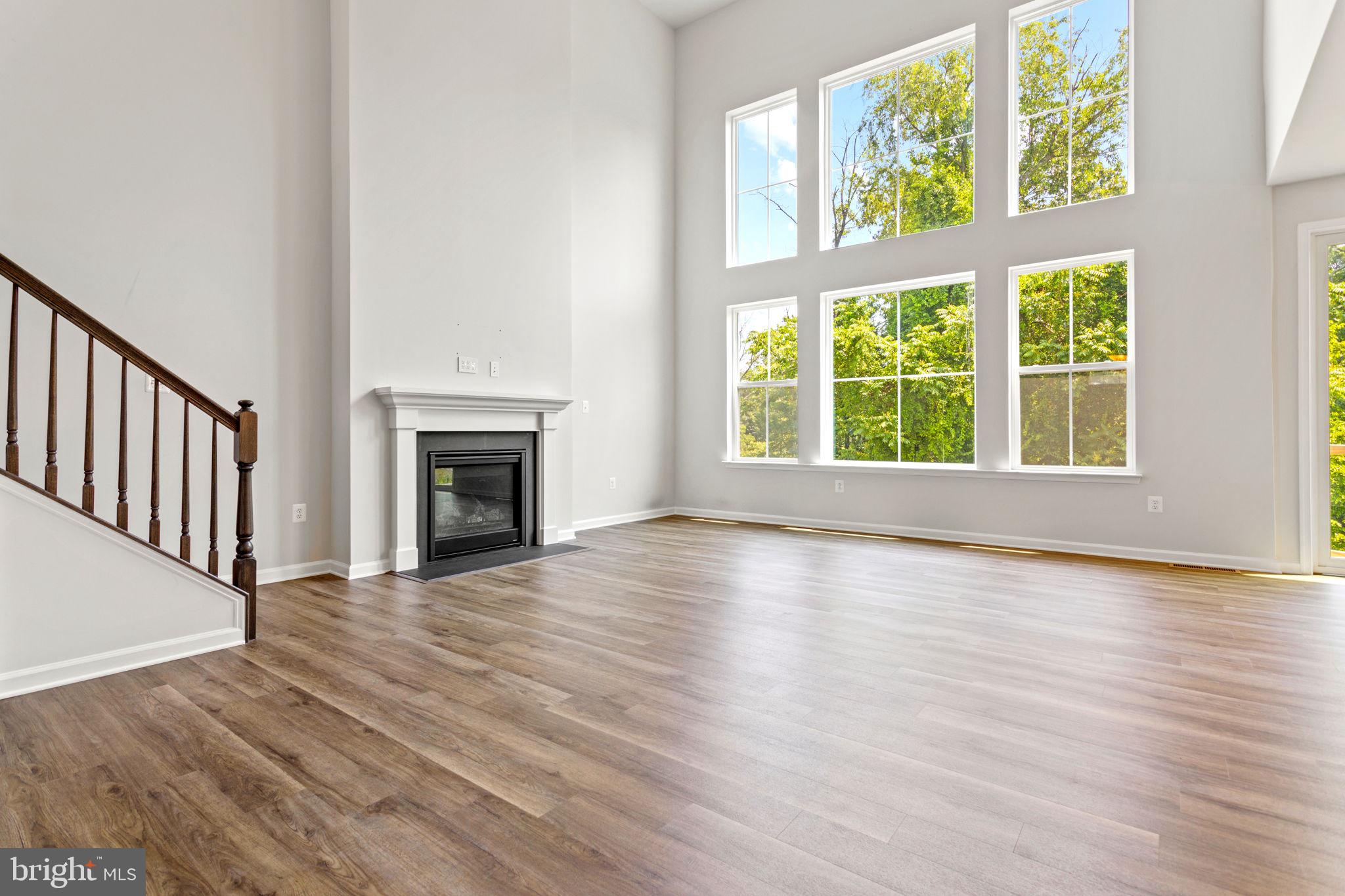 TALLYN RIDGE - Residential